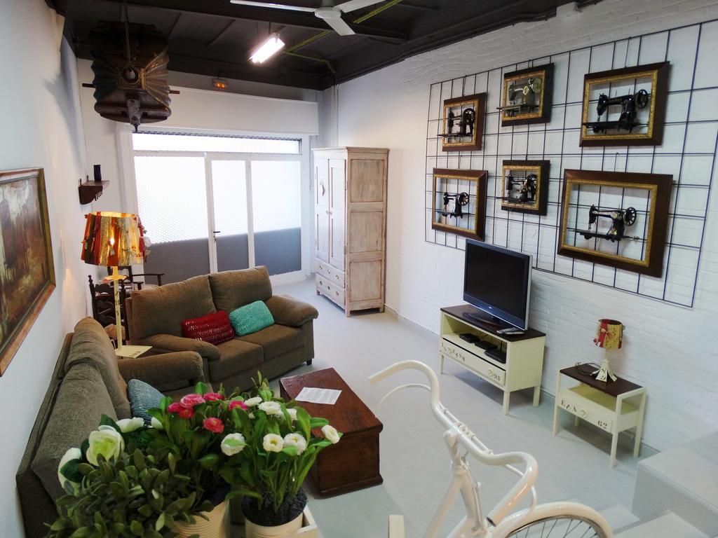 Can Barraca Loft Figueres Figueres  Rum bild